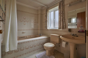 En Suite- click for photo gallery